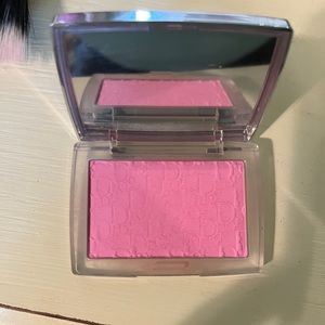 Dior Rosy Glow blush in 001 Pink